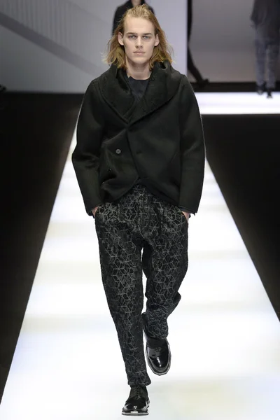 Look 13